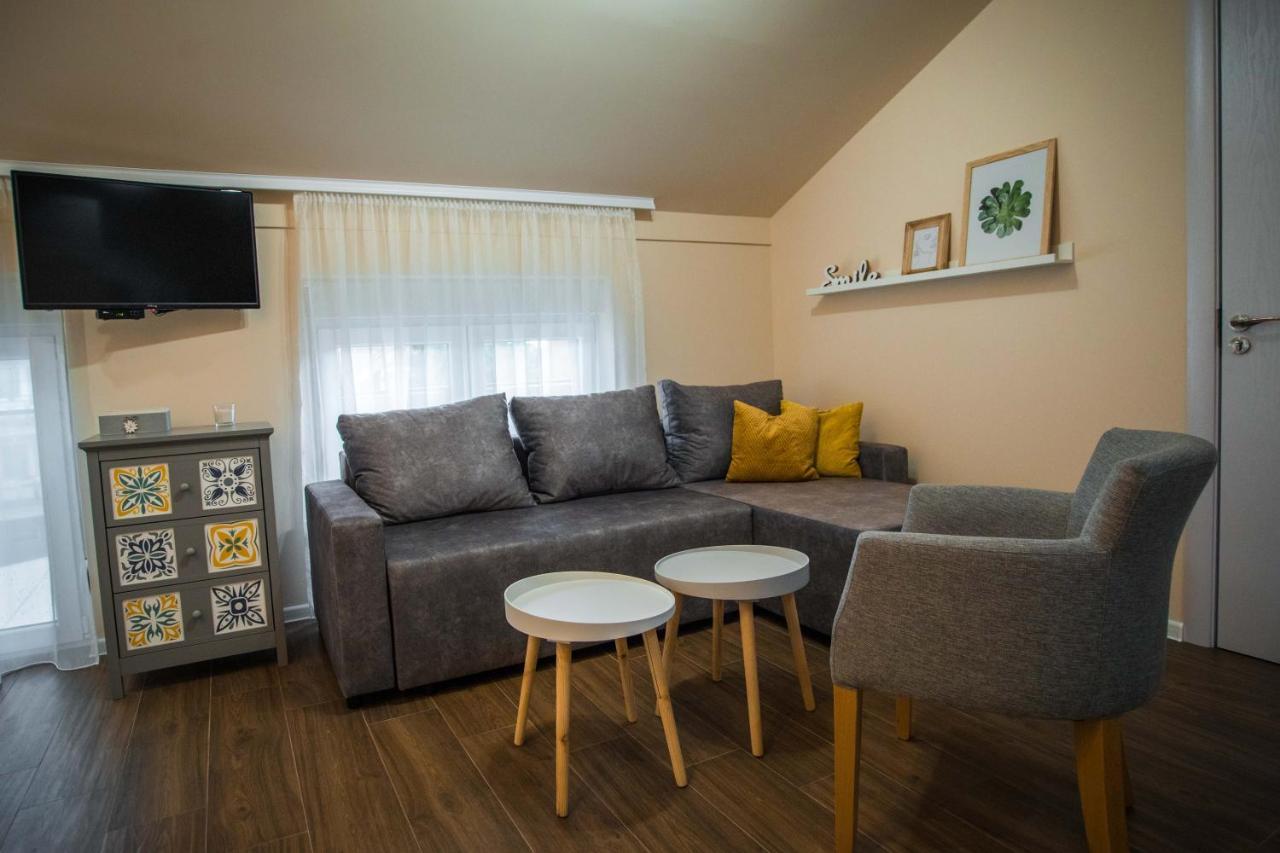 Apartmani Mis Šabac Exterior foto